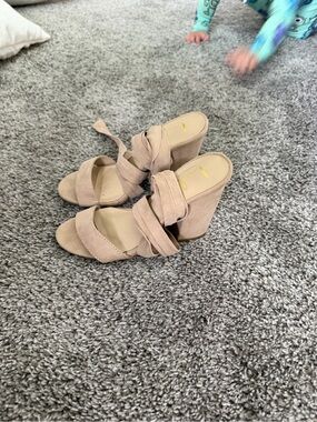 Lulu's heels